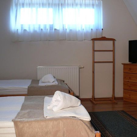 Bed and Breakfast Kadarta Vendeglo Panzio Veszprém Exteriér fotografie